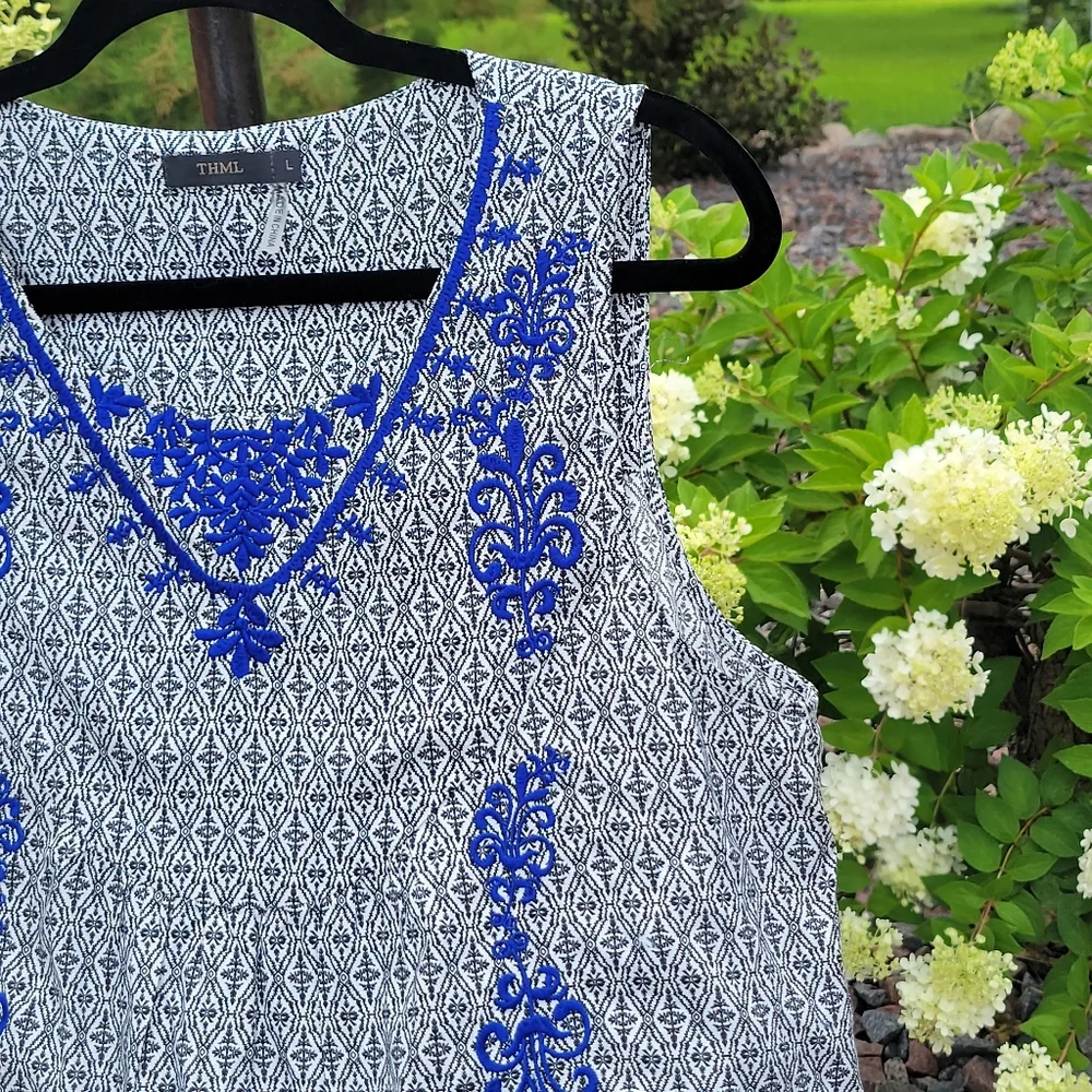 THML Black with Blue Embrodery Sleeveless Top Size L - Picture 3 of 13